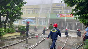Thực tập phương án phối hợp phòng cháy, chữa cháy và cứu nạn, cứu hộ tại Bệnh viện Da liễu thành phố Đà Nẵng
